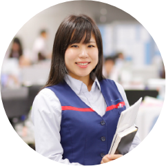 事務職／濱崎 萌子